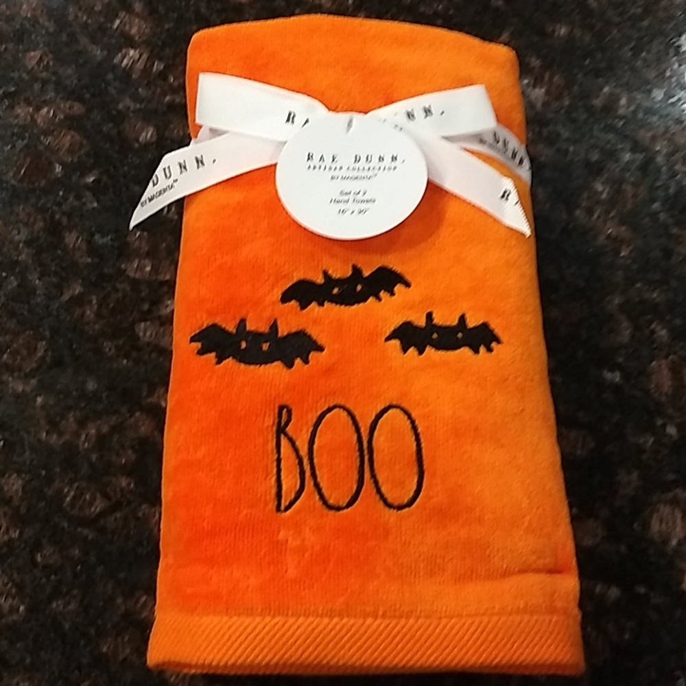 Rae Dunn hand towels